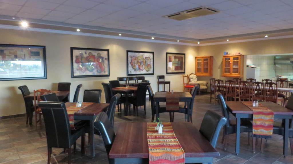 Pensao Guest Lodge Mbombela Екстер'єр фото