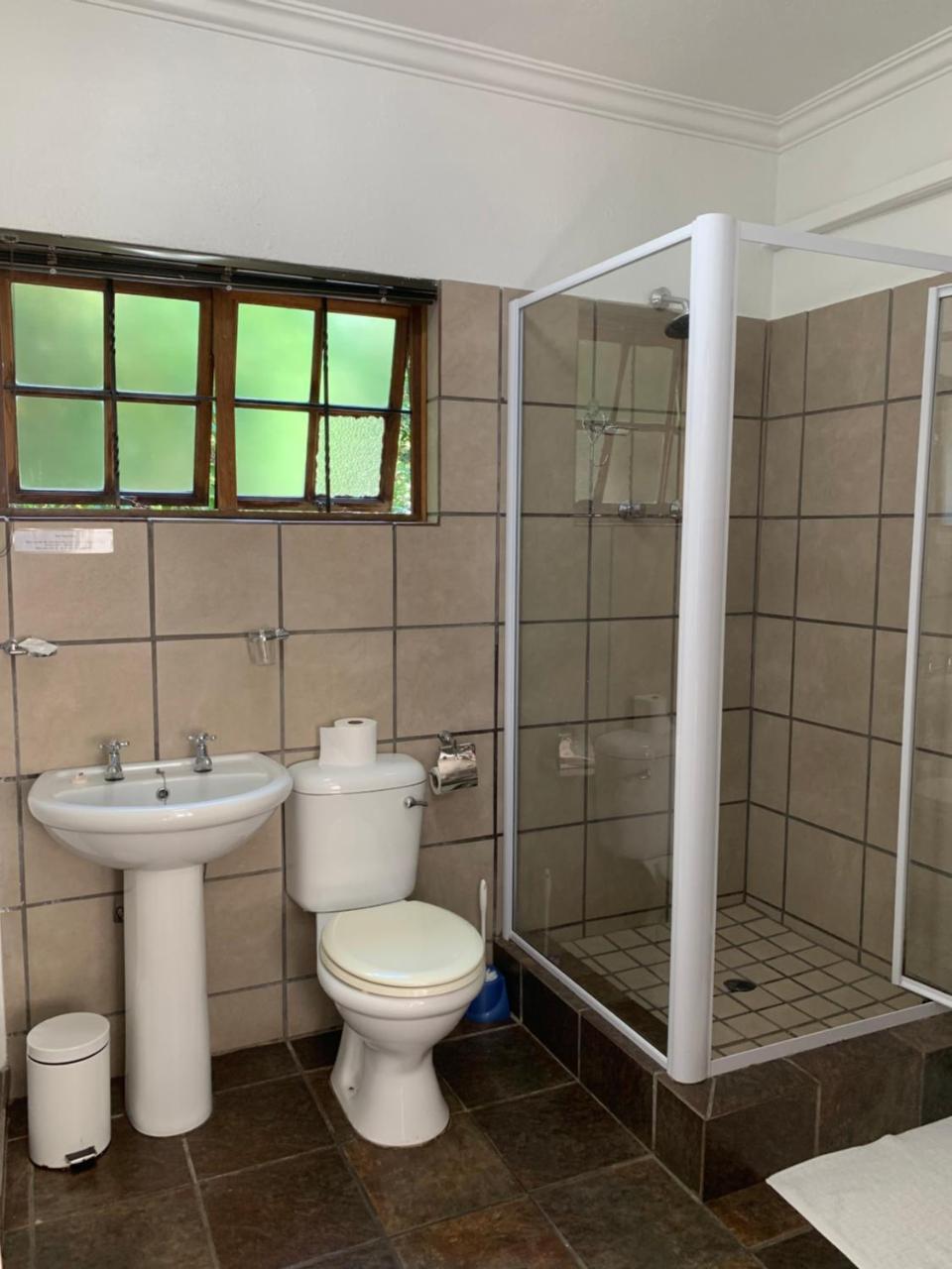 Pensao Guest Lodge Mbombela Екстер'єр фото